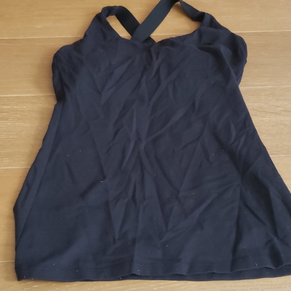 Montiel activewear top size s
